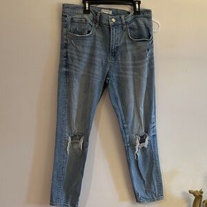 Zara Distressed Blue Ankle Jeans - Preloved